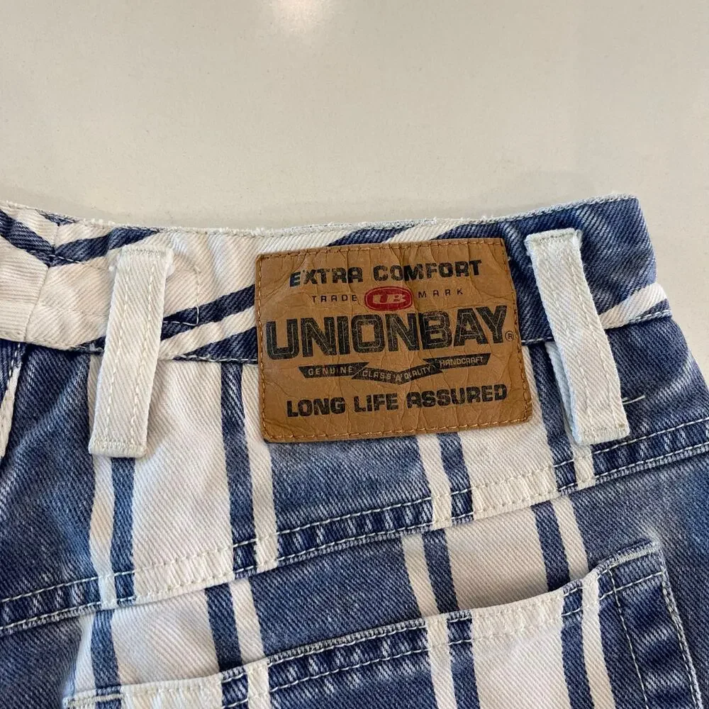 Y2K Vintage Union Bay White and Blue‎ Striped Shorts Size Small